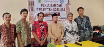 Praktik baik Perakitan Soal SAS KKG Wal-Tim